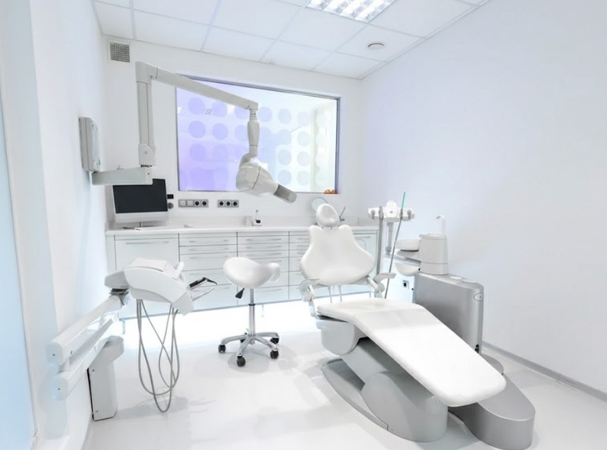 clinica especializada en carillas dentales en madrid